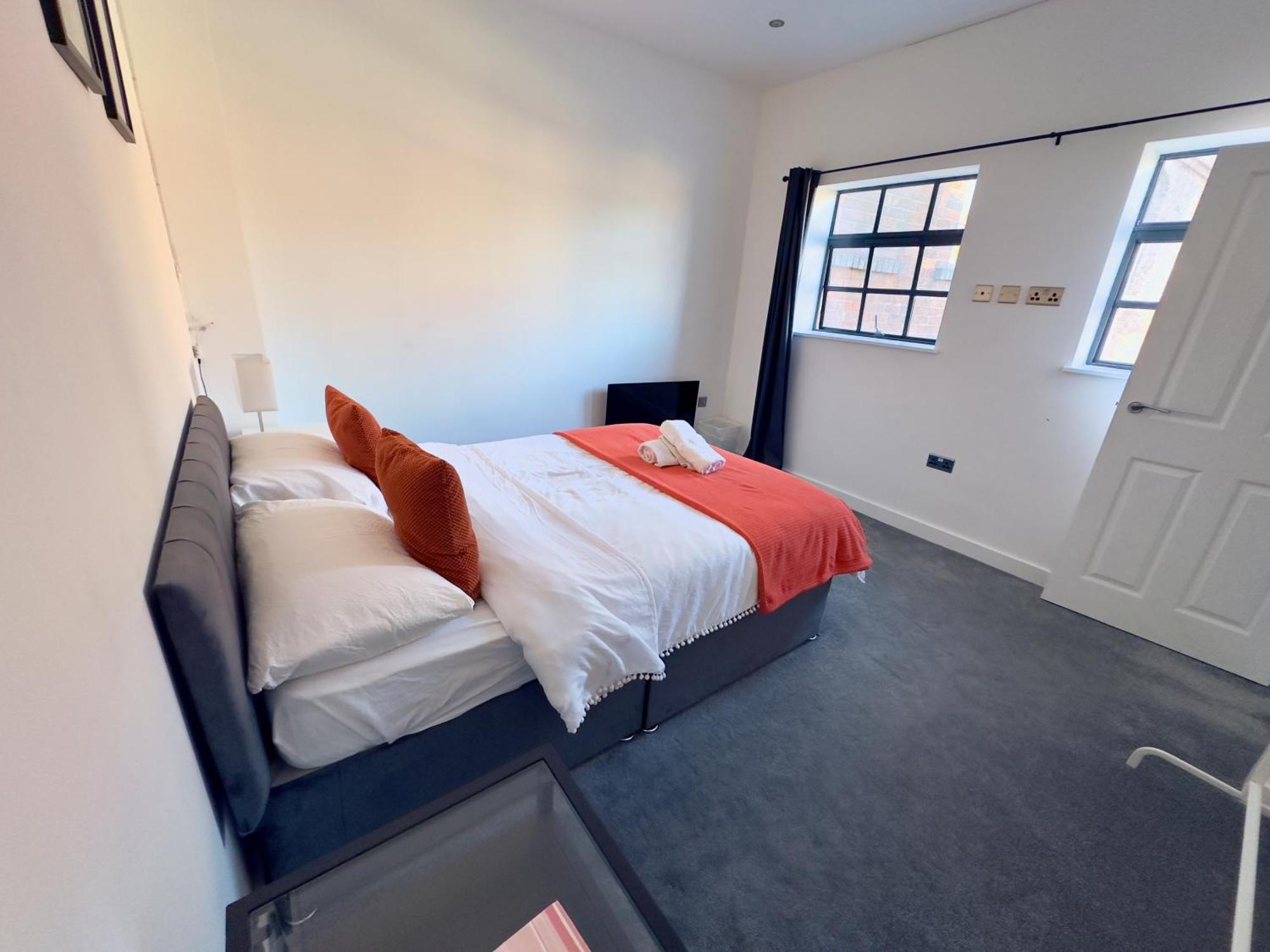 Modern House In Birmingham Villa Екстериор снимка